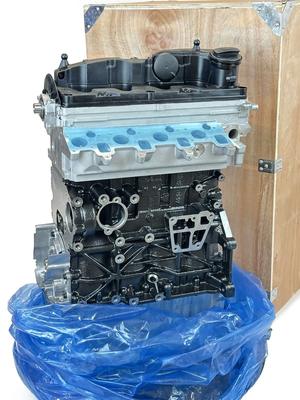 NEW engine Volkswagen T5 T6 2.0 TDI CAA – kuva 1